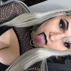 Meet your Posher, Santina